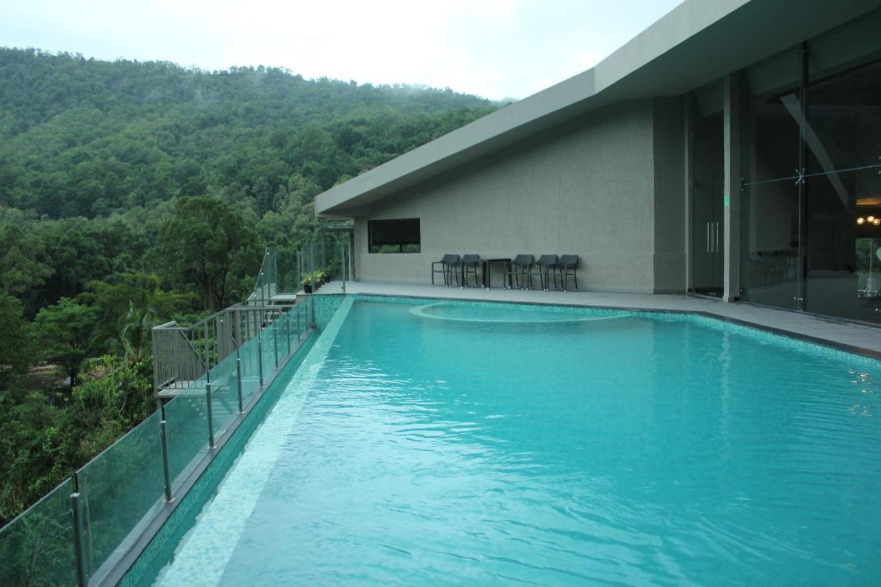 Niraamaya Retreats Samroha Athirappilly 外观 照片