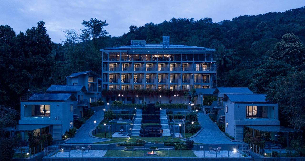 Niraamaya Retreats Samroha Athirappilly 外观 照片