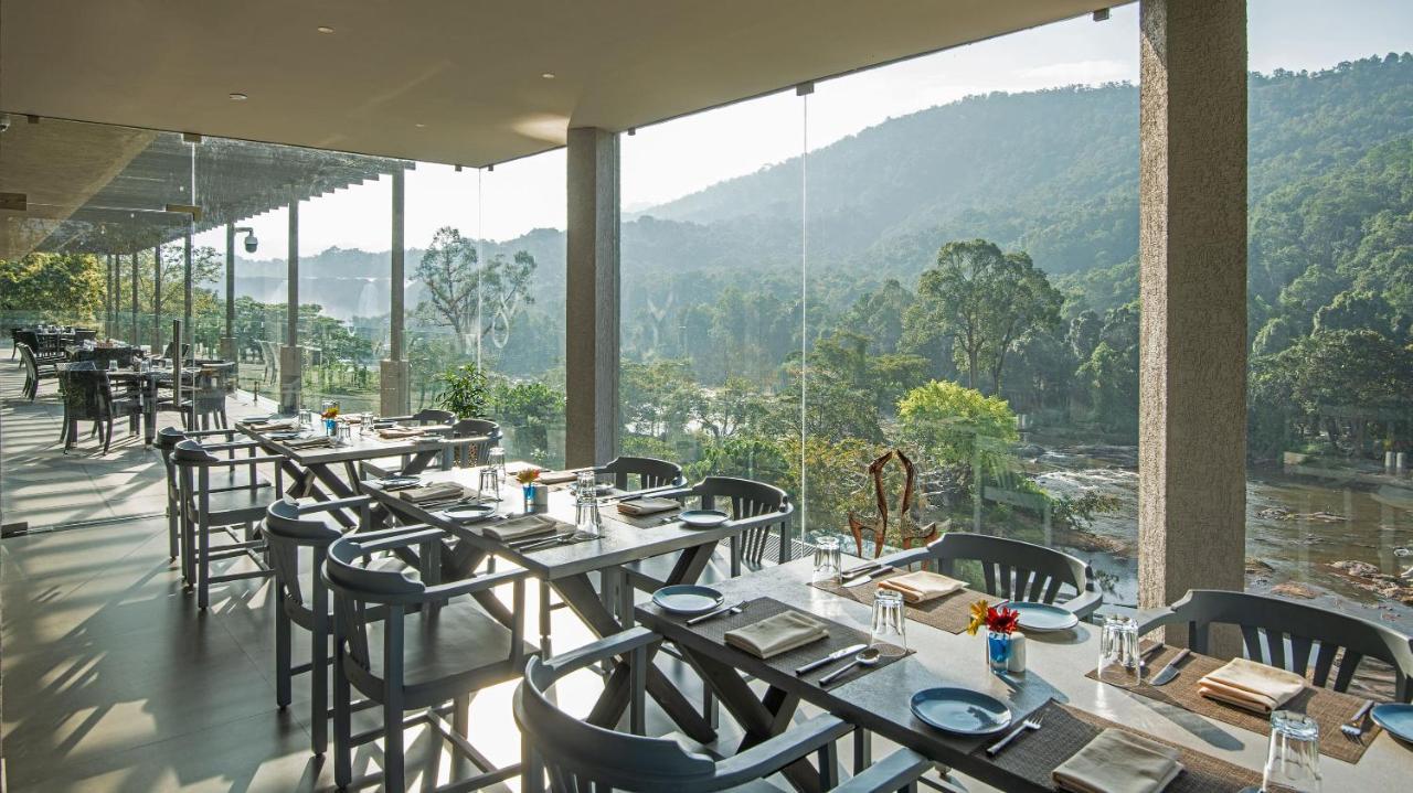 Niraamaya Retreats Samroha Athirappilly 外观 照片